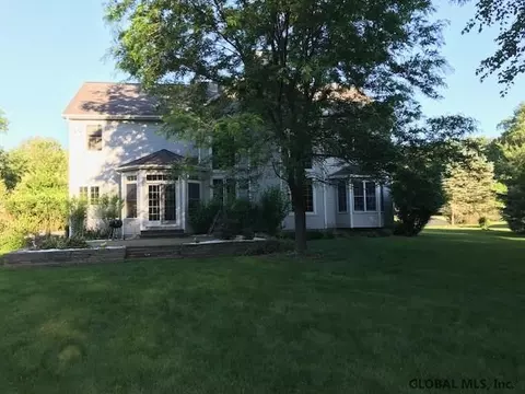 93 Gullane Dr, Slingerlands, NY 12159 photo 22