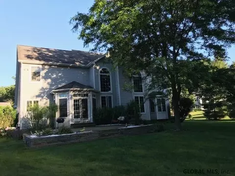 93 Gullane Dr, Slingerlands, NY 12159 photo 21