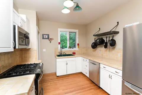 23 Glendale Ave, Delmar, NY 12054 photo 10
