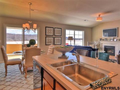 602 Grayson Pl, Schenectady, NY 12302 photo 5