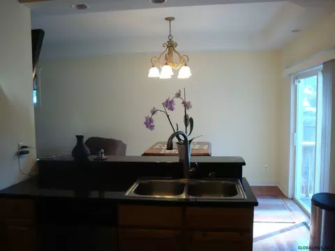 17 Marshall Ave, Schenectady, NY 12304 photo 11