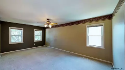 3 Staffords Xing, Slingerlands, NY 12159 photo 22