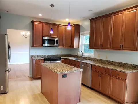 3 Staffords Xing, Slingerlands, NY 12159 photo 6