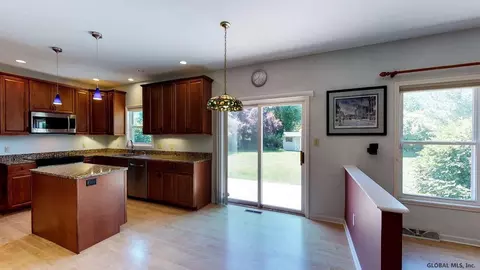 3 Staffords Xing, Slingerlands, NY 12159 photo 7
