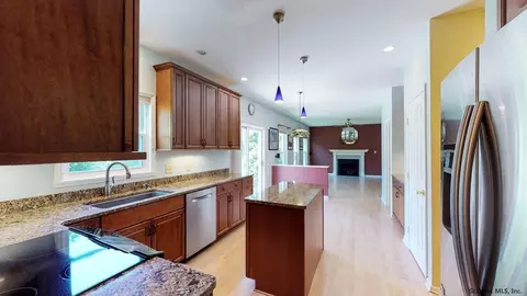3 Staffords Xing, Slingerlands, NY 12159 photo 8