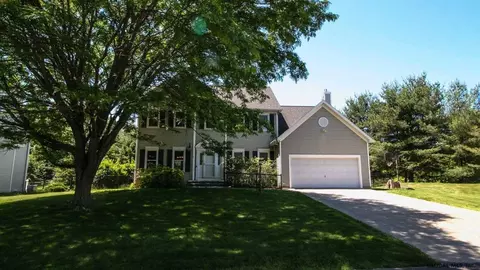3 Staffords Xing, Slingerlands, NY 12159 photo 1