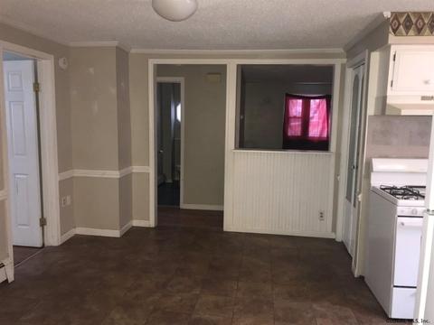 1070 Webster St, Schenectady, NY 12303 photo 4