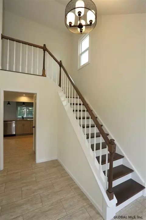 3219 Williams St, Schenectady, NY 12306 photo 2