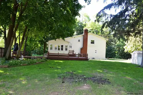 2 Valleyview Ave, Schenectady, NY 12306 photo 17