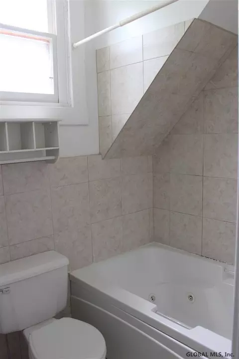 466 12th St, Schenectady, NY 12306 photo 18