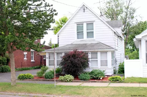 466 12th St, Schenectady, NY 12306 photo 1