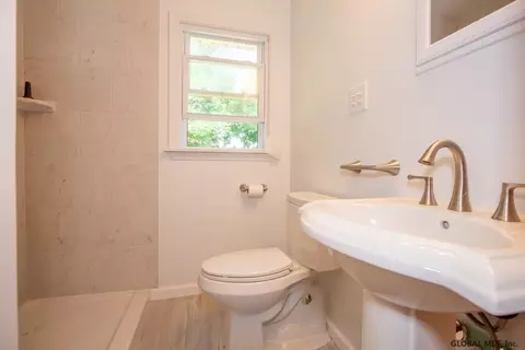 2440 3rd Ave, Schenectady, NY 12303 photo 10