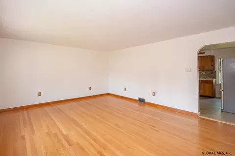 2440 3rd Ave, Schenectady, NY 12303 photo 7