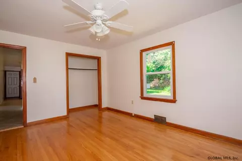 2440 3rd Ave, Schenectady, NY 12303 photo 13