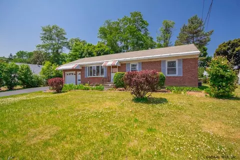 2440 3rd Ave, Schenectady, NY 12303 photo 3