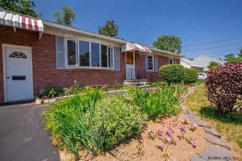 2440 3rd Ave, Schenectady, NY 12303 photo 4