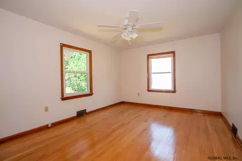 2440 3rd Ave, Schenectady, NY 12303 photo 12
