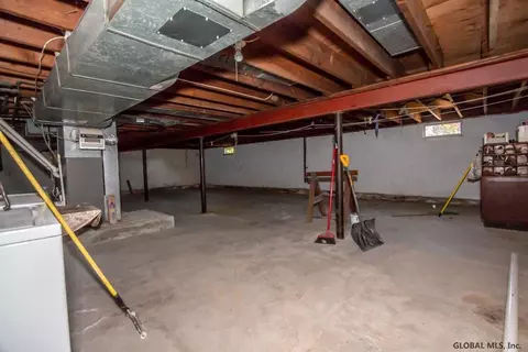2440 3rd Ave, Schenectady, NY 12303 photo 18