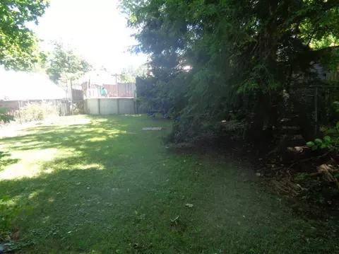 228 Maple St, Corinth, NY 12822 photo 30