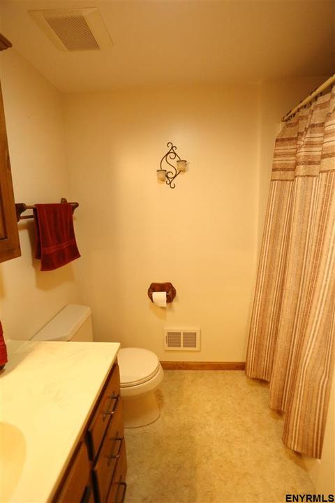 604 Riverside Ave, Schenectady, NY 12302 photo 11