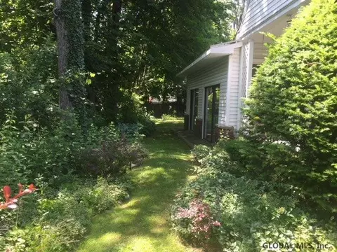 1531 Randolph Rd, Schenectady, NY 12308 photo 4