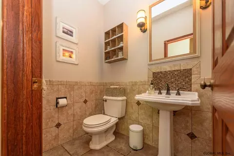 875 Upper Gregg Rd, Schenectady, NY 12306 photo 17