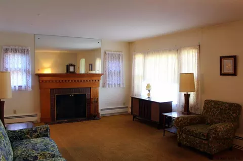1884 Broad St, Schenectady, NY 12306 photo 6
