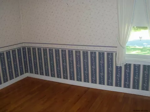 211 E Palmer Ave, Schenectady, NY 12303 photo 14