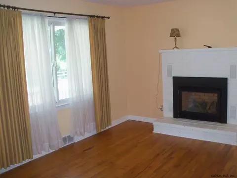 211 E Palmer Ave, Schenectady, NY 12303 photo 7