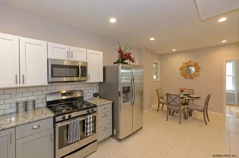 2033 Curry Rd, Schenectady, NY 12303 photo 8