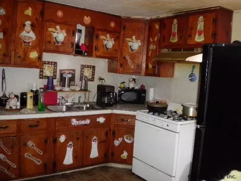 520 Summit Ave, Schenectady, NY 12307 photo 19