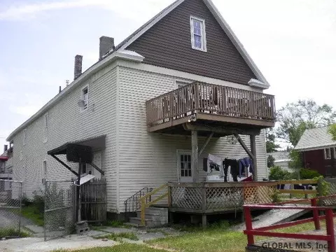 520 Summit Ave, Schenectady, NY 12307 photo 4