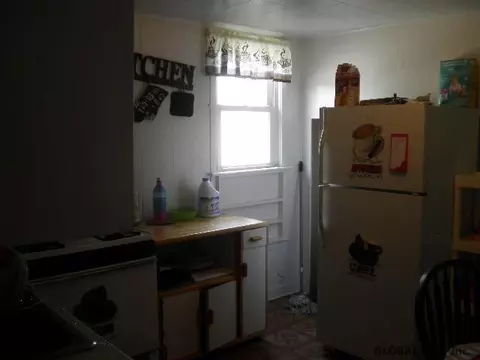520 Summit Ave, Schenectady, NY 12307 photo 12
