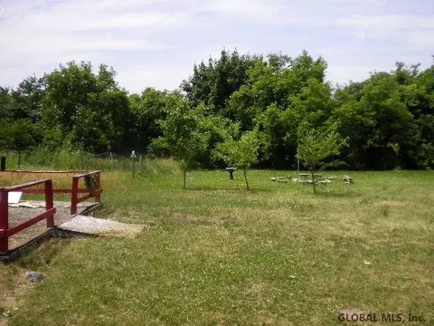520 Summit Ave, Schenectady, NY 12307 photo 5