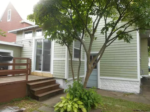 23 Spruce St, Schenectady, NY 12304 photo 19