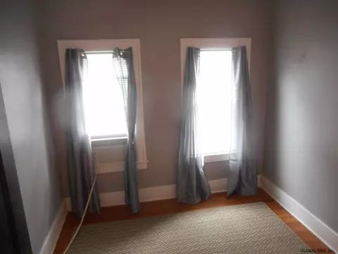 23 Spruce St, Schenectady, NY 12304 photo 24