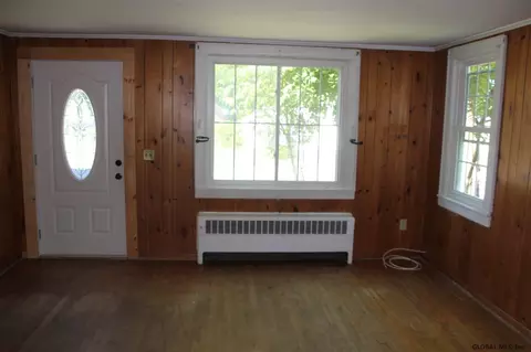 196 Macarthur Ave, Cobleskill, NY 12043 photo 3