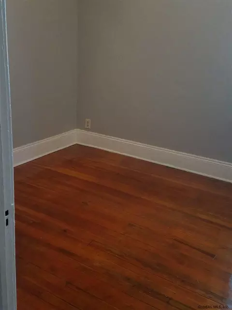 119 Elder St, Schenectady, NY 12304 photo 8