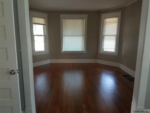 119 Elder St, Schenectady, NY 12304 photo 10