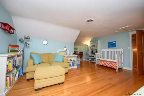 10 Lyons Ave, Delmar, NY 12054 photo 28