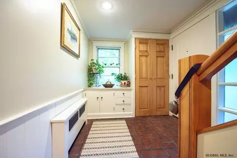 10 Lyons Ave, Delmar, NY 12054 photo 5