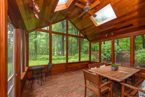 10 Lyons Ave, Delmar, NY 12054 photo 9
