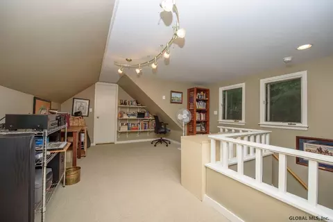 10 Lyons Ave, Delmar, NY 12054 photo 35