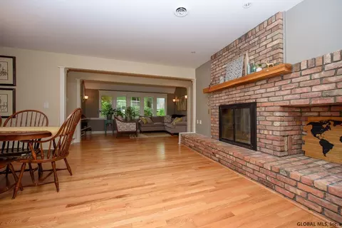 10 Lyons Ave, Delmar, NY 12054 photo 18