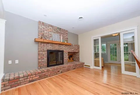 10 Lyons Ave, Delmar, NY 12054 photo 19