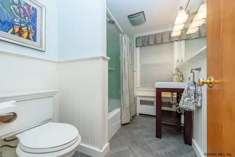 10 Lyons Ave, Delmar, NY 12054 photo 16