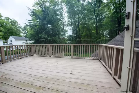 10 Lyons Ave, Delmar, NY 12054 photo 31