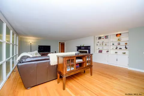 10 Lyons Ave, Delmar, NY 12054 photo 6