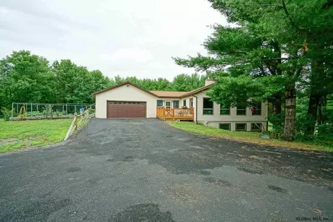159 Simons Rd, Altamont, NY 12009 photo 1