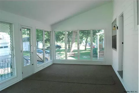 741 Decamp Ave, Schenectady, NY 12309 photo 7